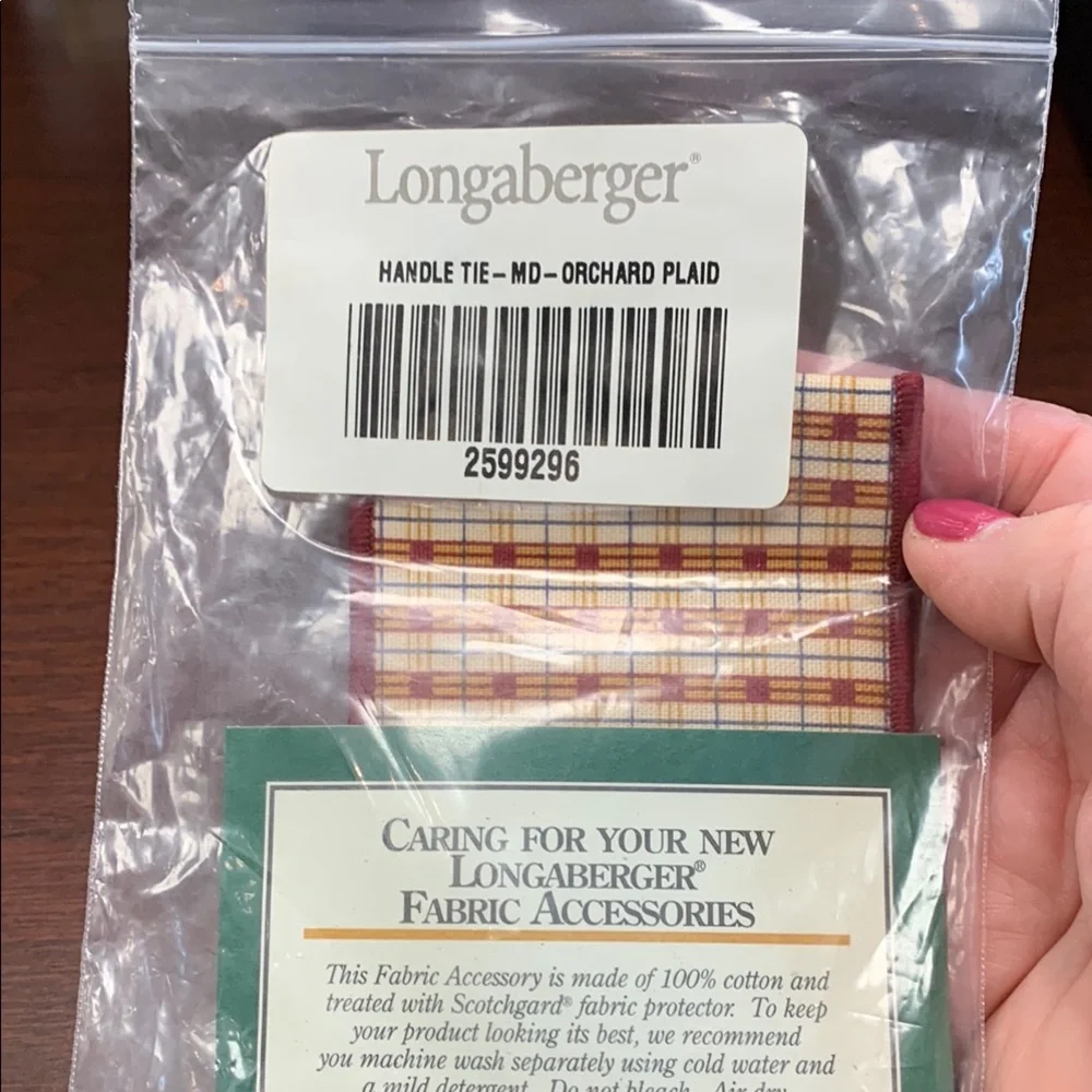 Longaberger Orchard Plaid Handle Tie